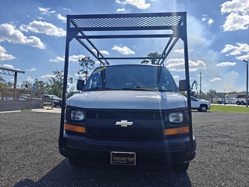 Used 2016 Chevrolet Express 2500 image 2