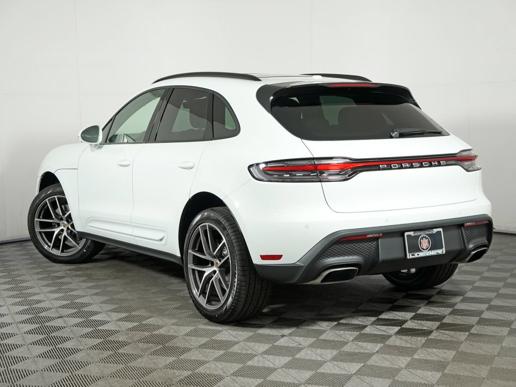Used 2026 Porsche Macan AWD/4WD image 3