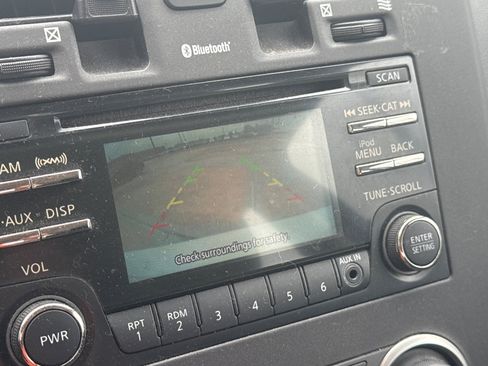 Used 2015 Nissan Leaf S w/ Charge Package FWD image 15
