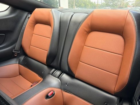 Used 2022 Ford Mustang GT Premium RWD image 5