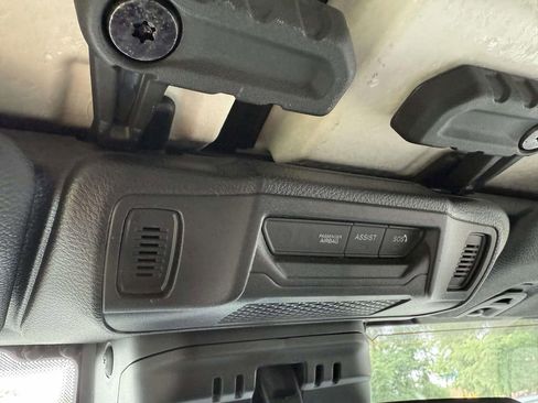 Used 2024 Jeep Wrangler Unlimited Sport AWD/4WD image 30