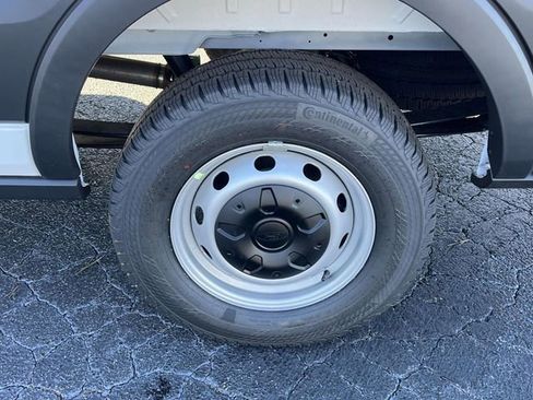 New 2026 Ford Transit 250 Low Roof image 21