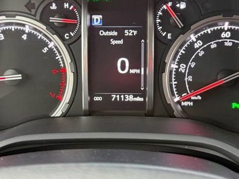 Used 2021 Toyota 4Runner Limited AWD/4WD image 3