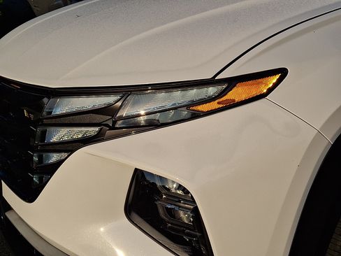 Certified 2023 Hyundai Tucson SEL AWD/4WD image 9