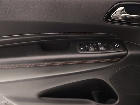 Used 2024 Dodge Durango GT w/ Blacktop Package image 16