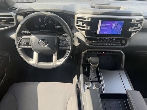 Certified 2025 Toyota Sequoia SR5 AWD/4WD image 10