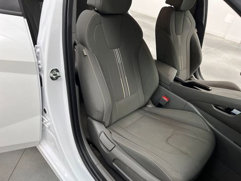 Used 2024 Hyundai Elantra SEL image 20