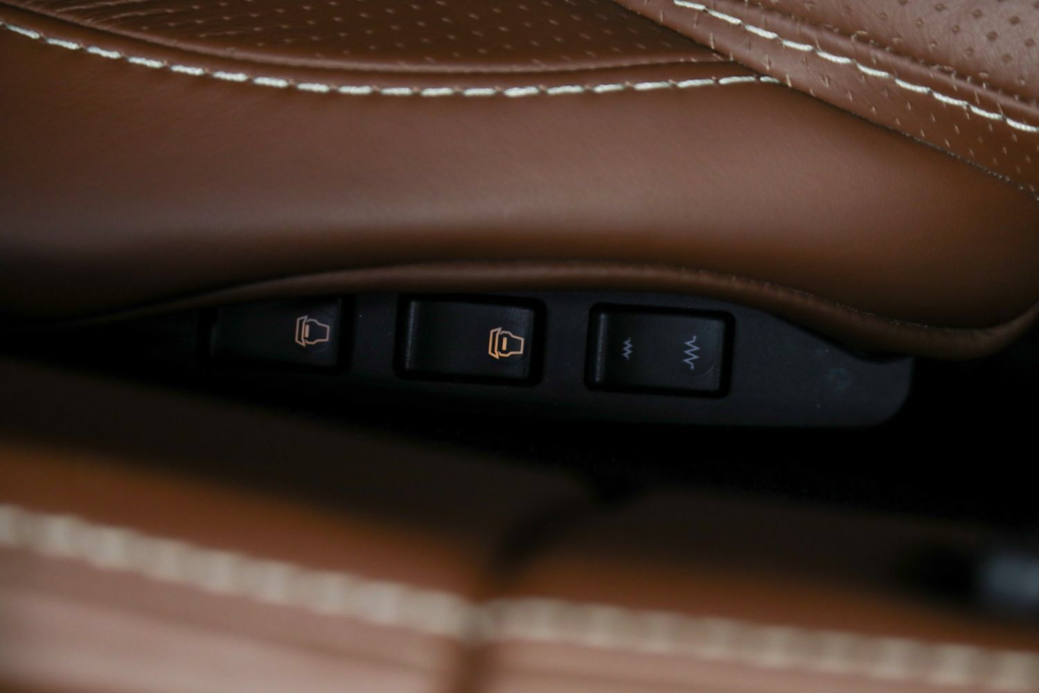 Used 2012 Aston Martin V8 Vantage N420 RWD image 50