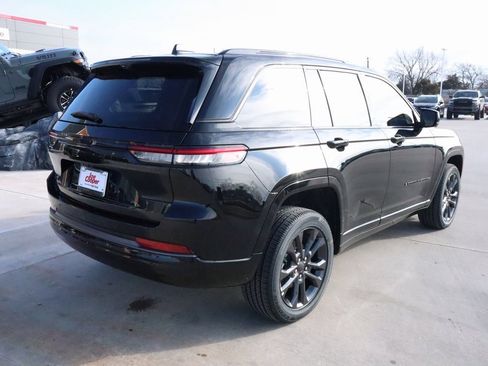 New 2026 Jeep Grand Cherokee Limited image 23