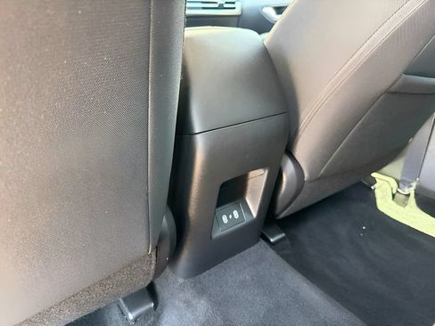 Used 2025 Hyundai Tucson SE FWD image 21