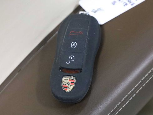 Used 2015 Porsche Cayenne S AWD/4WD image 43
