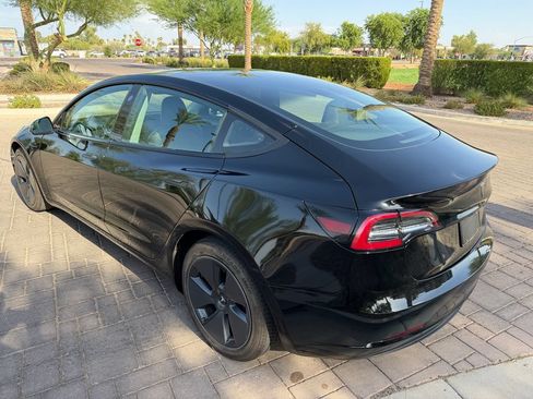 Used 2023 Tesla Model 3 Standard Range RWD image 4