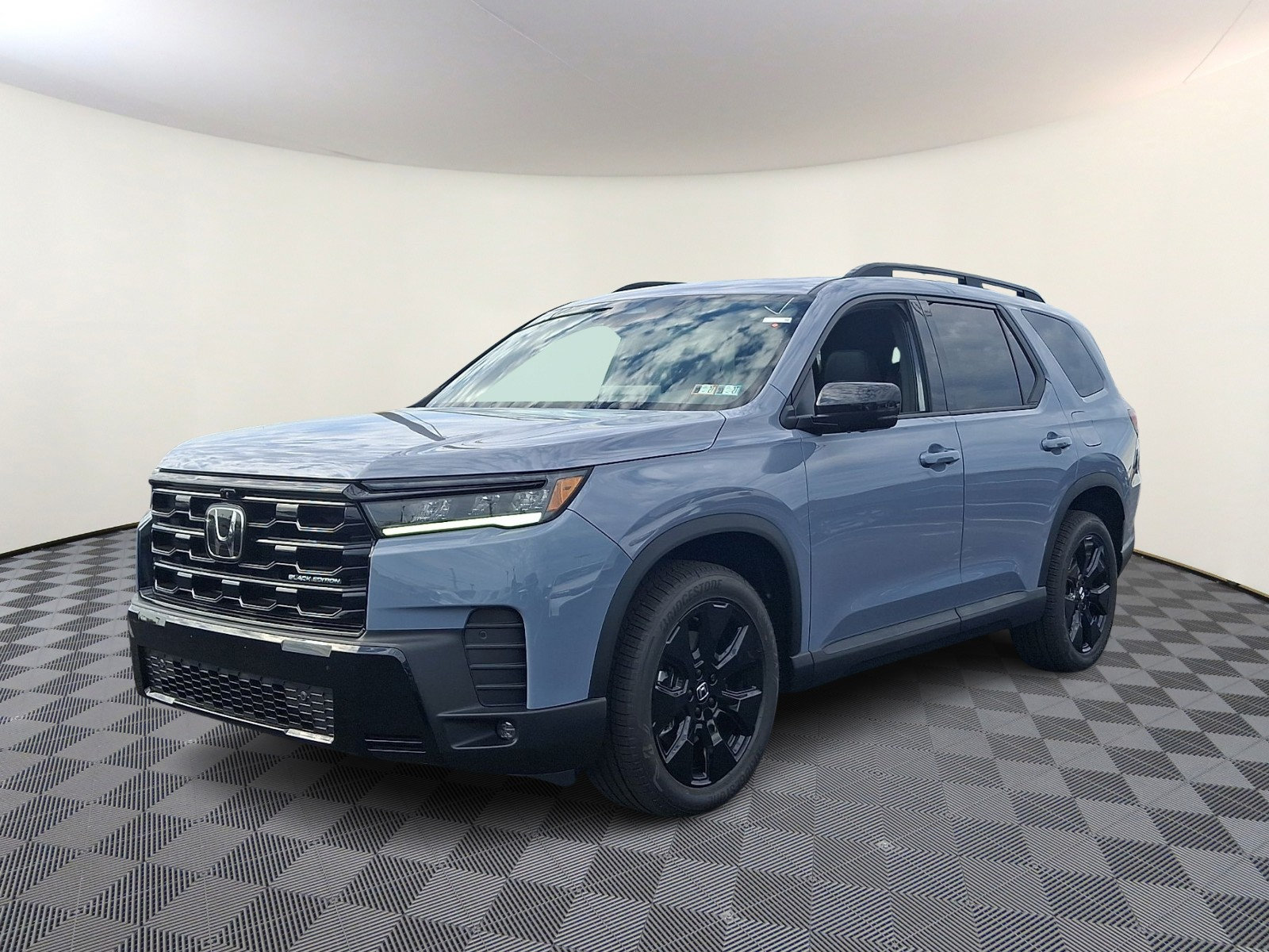 New 2026 Honda Pilot Black Edition image 2