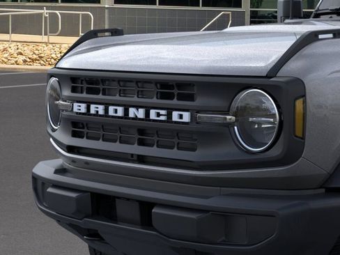 New 2025 Ford Bronco 4-Door AWD/4WD image 19