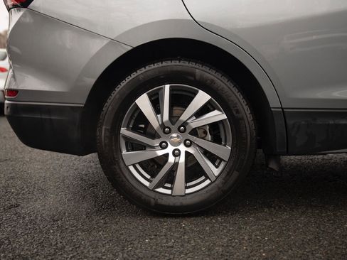 Used 2023 Chevrolet Equinox Premier image 23