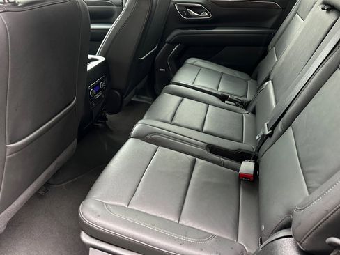 Used 2024 Chevrolet Tahoe LT image 13