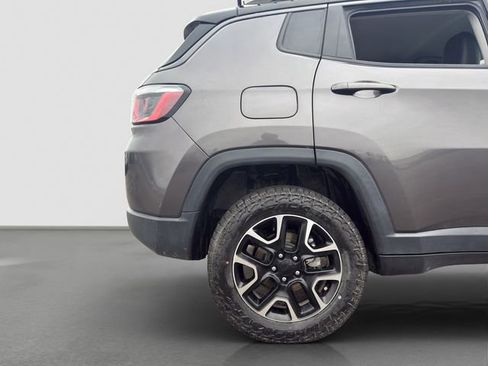 Used 2020 Jeep Compass Trailhawk AWD/4WD image 23