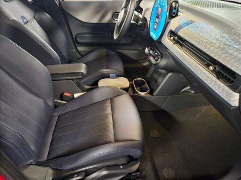 Certified 2025 MINI Cooper S FWD image 20