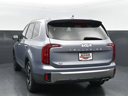 Used 2025 Kia Telluride S FWD image 4