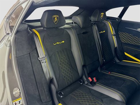 Used 2024 Lamborghini Urus Performante image 29