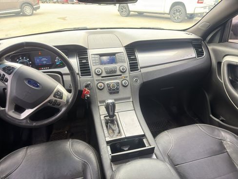 Used 2015 Ford Taurus SEL image 10