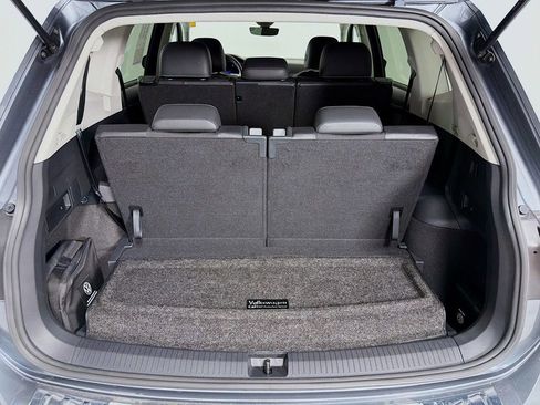 Used 2023 Volkswagen Tiguan SE image 26