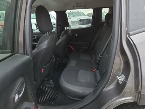 Used 2016 Jeep Renegade Trailhawk w/ Safety & Security Group image 11