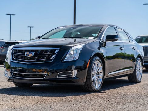 Used 2016 Cadillac XTS Luxury w/ Driver Awareness Package image 4