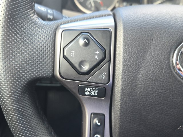 Used 2022 Toyota Tacoma SR5 RWD image 14