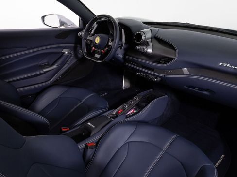 Used 2022 Ferrari F8 Tributo image 38