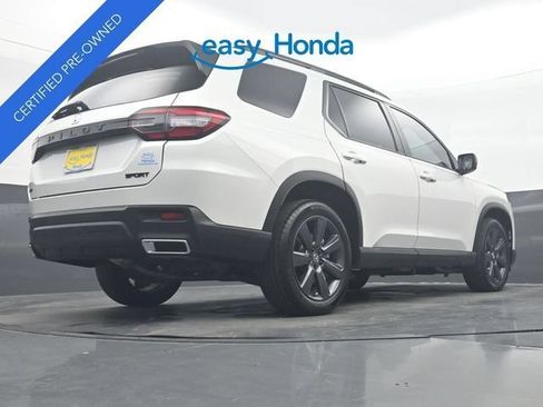 Certified 2025 Honda Pilot Sport image 33