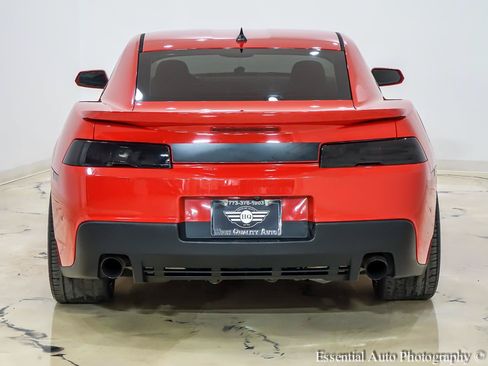 Used 2015 Chevrolet Camaro LT RWD image 7