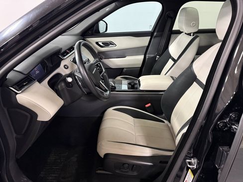 Used 2022 Land Rover Range Rover Velar R-Dynamic S image 9