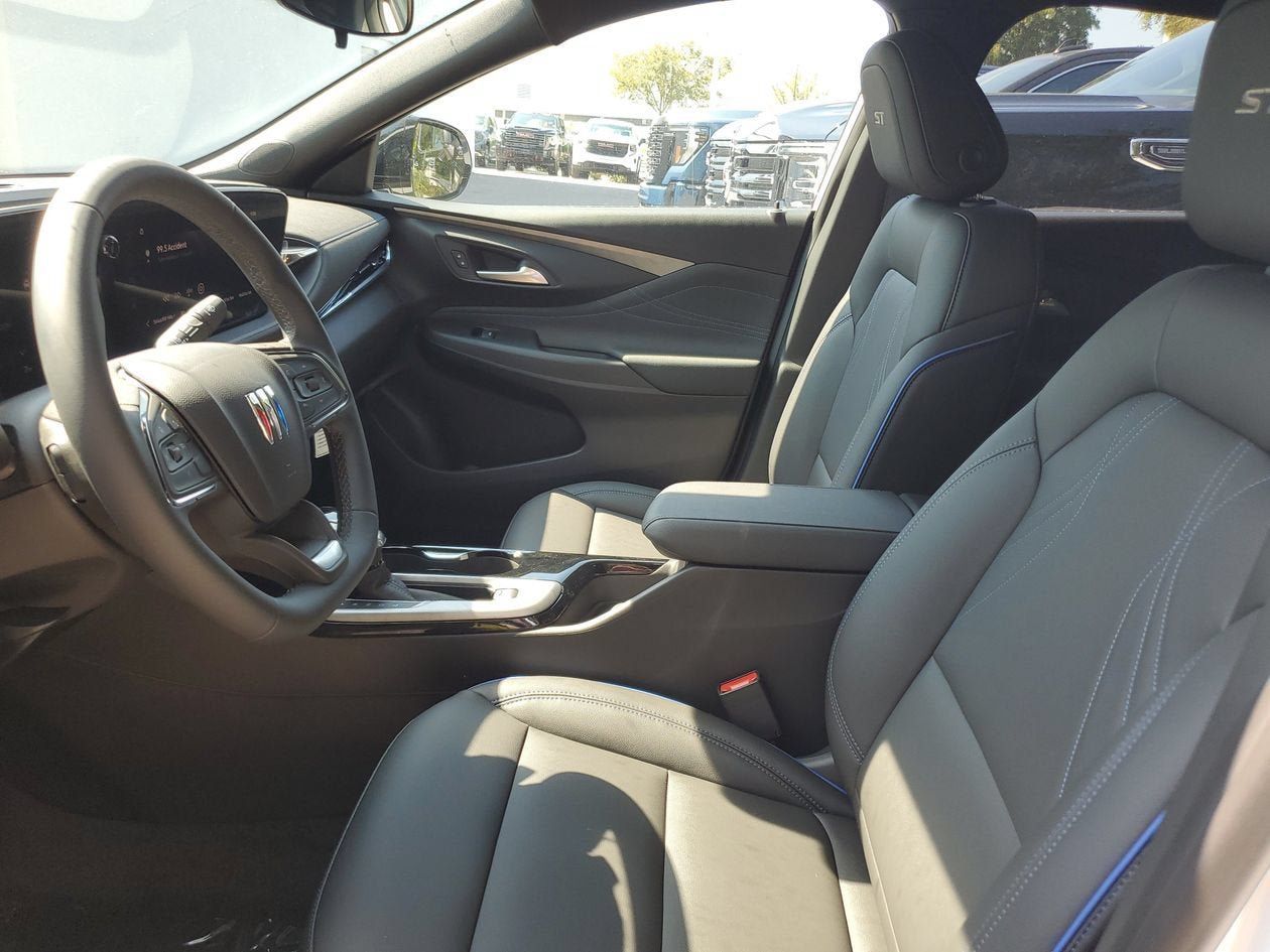 New 2026 Buick Envista Sport Touring w/ Advanced Safety Package FWD image 18