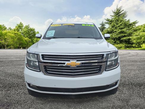 Used 2018 Chevrolet Suburban Premier image 2