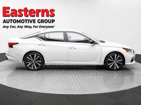 Used 2022 Nissan Altima 2.5 SR FWD image 4