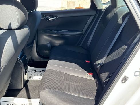 Used 2019 Nissan Sentra S image 10