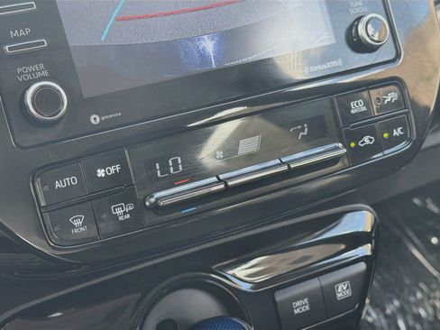 Used 2022 Toyota Prius AWD image 23
