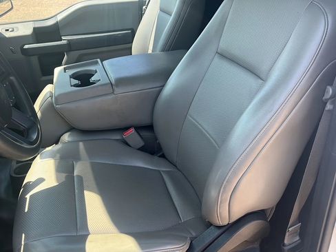 Used 2016 Ford F150 XL w/ Equipment Group 101A Mid image 8