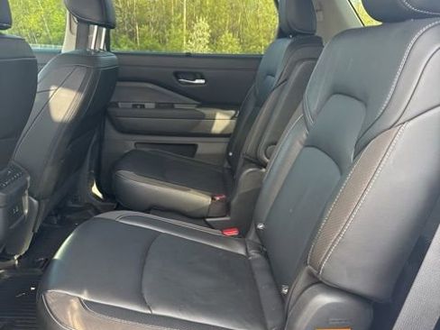 Certified 2023 Nissan Pathfinder SL w/ SL Premium Package image 10