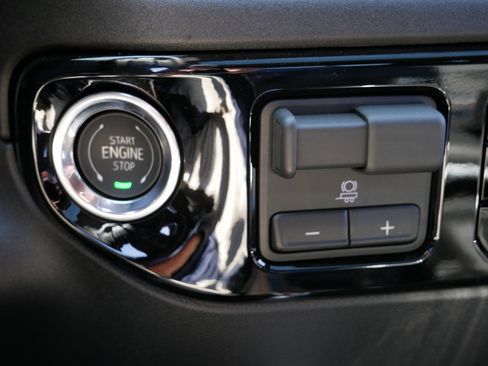 New 2026 GMC Sierra 1500 SLT w/ SLT Premium Plus Package AWD/4WD image 26