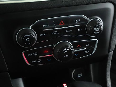 Used 2018 Dodge Charger GT image 15