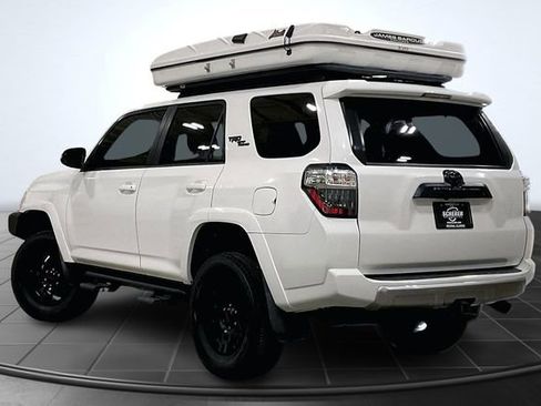 Used 2019 Toyota 4Runner TRD Off-Road Premium AWD/4WD image 15