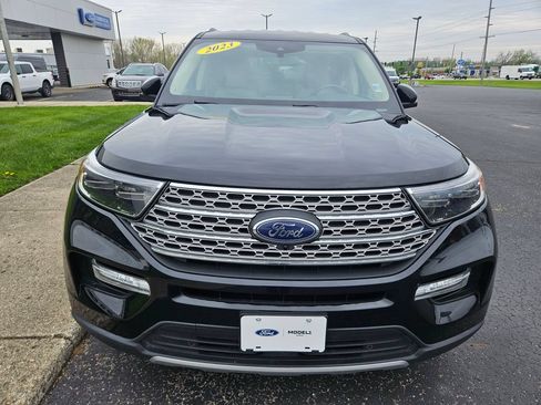 Used 2023 Ford Explorer Limited AWD/4WD image 3