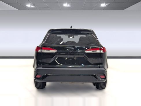 Used 2023 Toyota Corolla Cross S image 8