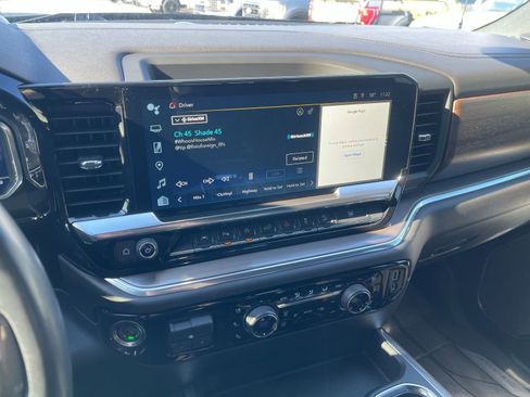 Used 2022 Chevrolet Silverado 1500 High Country w/ Z71 Off-Road Package image 19