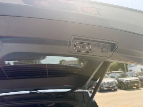 Used 2025 Ford Explorer ST AWD/4WD image 13