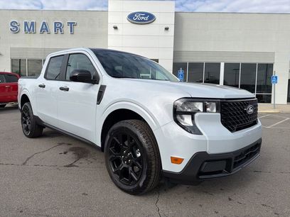 New 2026 Ford Maverick XLT w/ Black Appearance Package