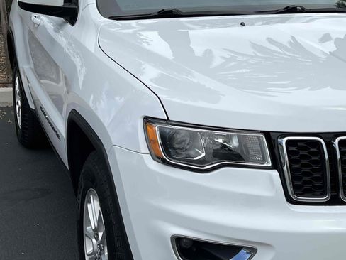 Used 2020 Jeep Grand Cherokee Laredo AWD/4WD image 49