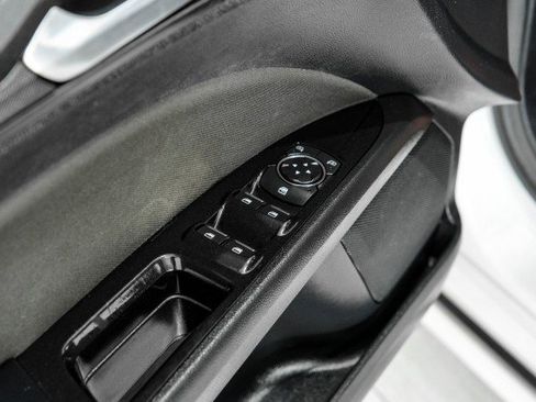 Used 2018 Ford Fusion SE w/ Equipment Group 201A FWD image 40
